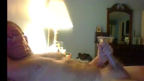 Snapshot of wonder1970 chatting on 12-23-25, 06:11 wonder1970 online show from 12-23-25, 06:11