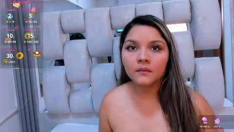 wonderkloe_ online show from 05-17-26, 02:35