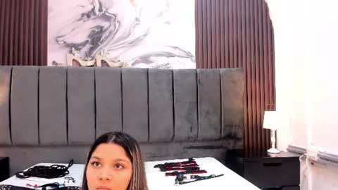 wonderkloe_ online show from 06-14-26, 09:06