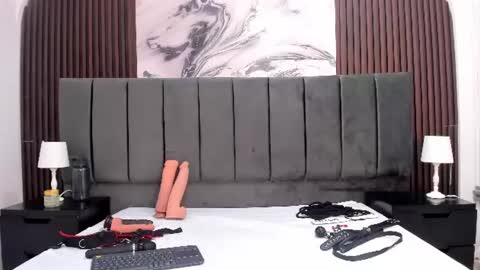 wonderkloe_ online show from 06-24-26, 07:46