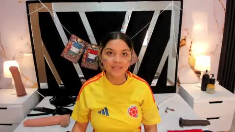 wonderkloe_ online show from 07-07-26, 07:51