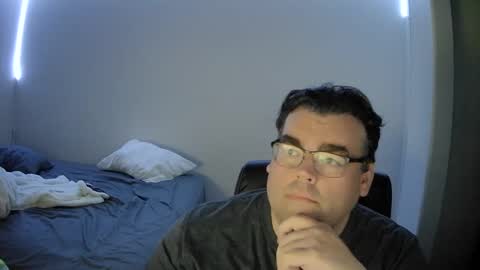 WoodCouldShould86 online show from 09-23-25, 03:42