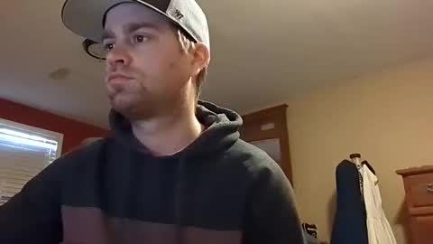 Snapshot of woodeee77 chatting on 02-28-25, 07:25 woodeee77 online show from 02-28-25, 07:25