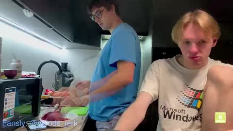 Snapshot of woods_jerk chatting on 02-24-26, 04:49 Mitya online show from 02-24-26, 04:49