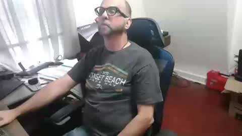 woodworker6473 online show from 10-15-25, 01:00