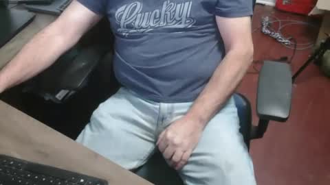 woodworker6473 online show from 01-11-26, 12:48