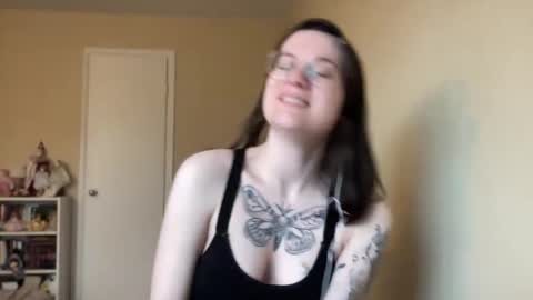 Snapshot of worship_lucina chatting on 12-09-24, 03:22 Lucina online show from 12-09-24, 03:22