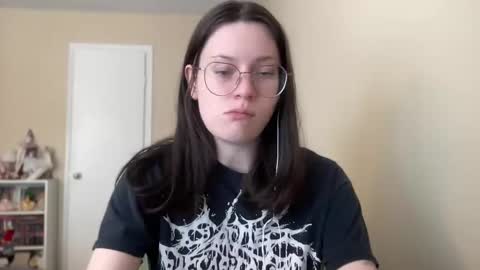 Snapshot of worship_lucina chatting on 01-06-25, 06:31 Lucina online show from 01-06-25, 06:31