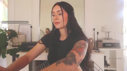 Brielle online show from 03-03-25, 09:59