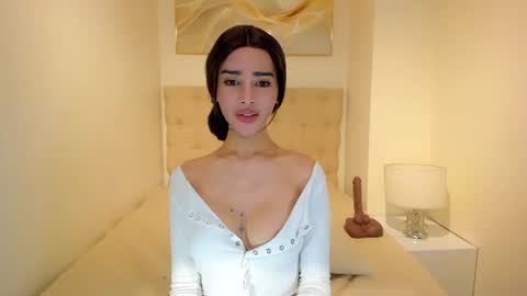 Snapshot of worthy_bigcock_bigcum chatting on 07-15-26, 05:12 Lily online show from 07-15-26, 05:12
