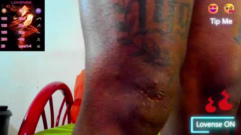 Snapshot of wotton_17 chatting on 11-20-25, 12:44 Cristofer online show from 11-20-25, 12:44