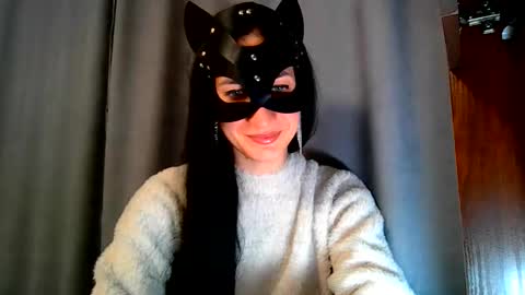 wow_dream_girl_ online show from 10-20-25, 05:02