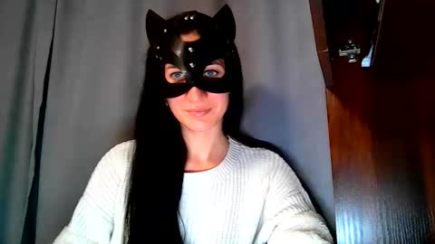 wow_dream_girl_ online show from 10-30-25, 05:35