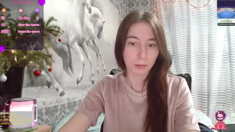 Snapshot of wow_porno_ chatting on 12-07-24, 10:45 Anna  online show from 12-07-24, 10:45