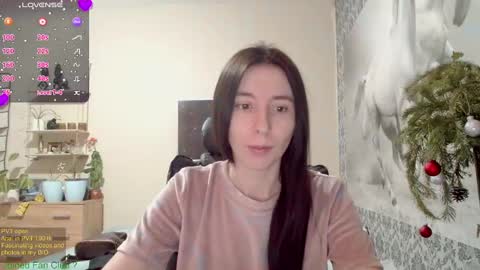 Snapshot of wow_porno_ chatting on 01-03-25, 01:47 Anna  online show from 01-03-25, 01:47
