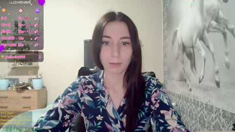 Snapshot of wow_porno_ chatting on 01-11-25, 03:20 Anna  online show from 01-11-25, 03:20