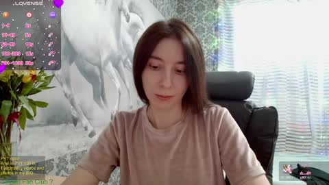 Snapshot of wow_porno_ chatting on 02-16-25, 10:54 Anna  online show from 02-16-25, 10:54