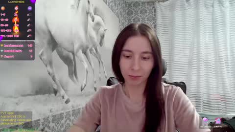 Snapshot of wow_porno_ chatting on 02-17-25, 03:53 Anna  online show from 02-17-25, 03:53