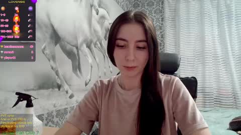 Snapshot of wow_porno_ chatting on 02-23-25, 03:18 Anna  online show from 02-23-25, 03:18