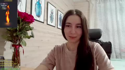 Snapshot of wow_porno_ chatting on 03-10-25, 04:03 Anna  online show from 03-10-25, 04:03