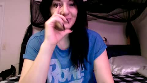 Crystal Lake online show from 06-20-26, 07:55