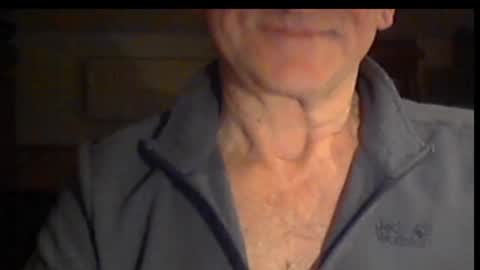 Wuki online show from 01-08-26, 04:09