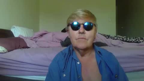 Snapshot of wwwwio chatting on 02-14-26, 11:34 wwwwio online show from 02-14-26, 11:34