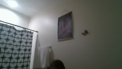 Snapshot of wwydfortp chatting on 01-14-26, 07:47 karie online show from 01-14-26, 07:47