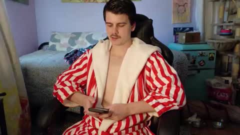 Wyatt online show from 10-24-25, 06:59