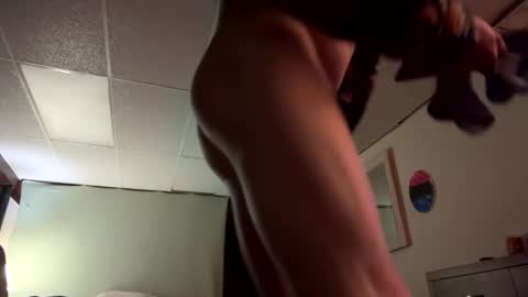 wyattmcc32288 online show from 01-13-26, 07:57