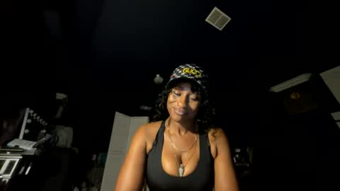 Snapshot of wynterheat chatting on 07-07-26, 01:52 Wynter Heat online show from 07-07-26, 01:52