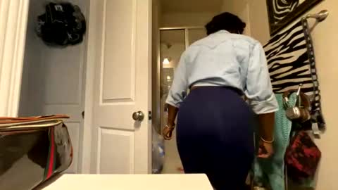 Snapshot of wynterheat chatting on 07-13-26, 06:00 Wynter Heat online show from 07-13-26, 06:00