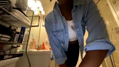 Snapshot of wynterheat chatting on 07-14-26, 02:05 Wynter Heat online show from 07-14-26, 02:05