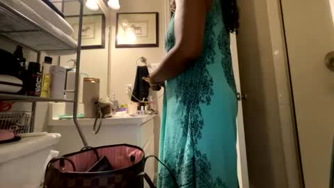 Snapshot of wynterheat chatting on 07-27-26, 08:10 Wynter Heat online show from 07-27-26, 08:10
