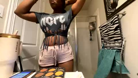 Snapshot of wynterheat chatting on 07-30-26, 01:48 Wynter Heat online show from 07-30-26, 01:48