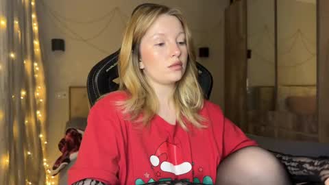 Snapshot of x__ivy_x chatting on 12-28-24, 01:28 eva online show from 12-28-24, 01:28