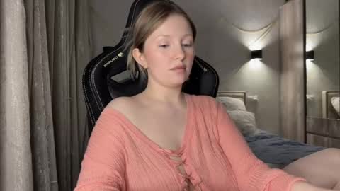 Snapshot of x__ivy_x chatting on 01-08-25, 03:39 eva online show from 01-08-25, 03:39