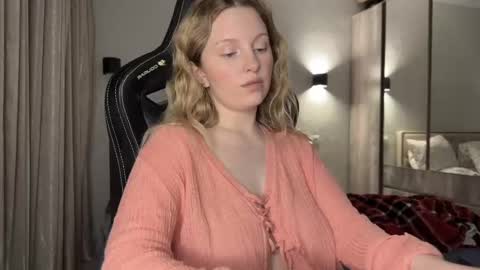 Snapshot of x__ivy_x chatting on 02-22-25, 03:14 eva online show from 02-22-25, 03:14