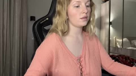 Snapshot of x__ivy_x chatting on 02-22-25, 06:19 eva online show from 02-22-25, 06:19