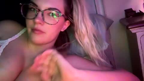 Mariah  online show from 12-12-24, 03:43