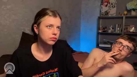 Philipp and Este online show from 06-30-26, 01:06