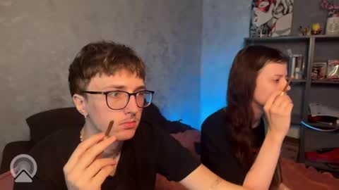 Philipp and Este online show from 07-21-26, 09:33