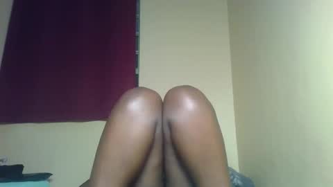 X melanine online show from 11-19-25, 01:00