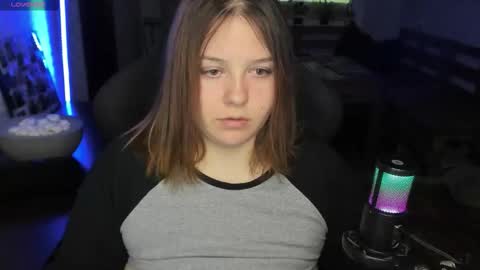 LOVE NERDS ONLY online show from 09-18-25, 04:03