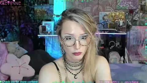 Xaevynne  Sometimes Milla Milla The Cute as a Buttom Brunette     online show from 11-29-25, 04:59