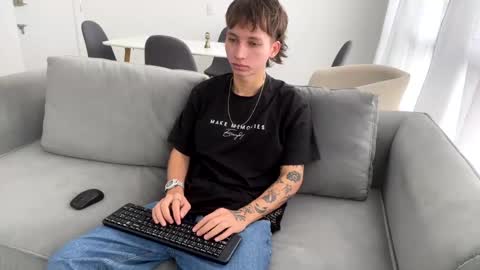 Snapshot of xamyu chatting on 01-26-25, 08:02 Xam online show from 01-26-25, 08:02