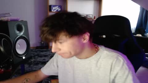 Snapshot of xandiigmusik chatting on 09-13-25, 12:38 rx4per online show from 09-13-25, 12:38