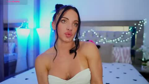 Alexandra online show from 06-15-26, 09:50