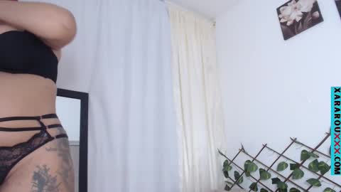 Snapshot of xararouxxx chatting on 03-01-25, 11:15 S A R A 100K followers online show from 03-01-25, 11:15