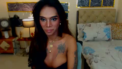 THALIA MOUNT online show from 01-05-25, 09:15